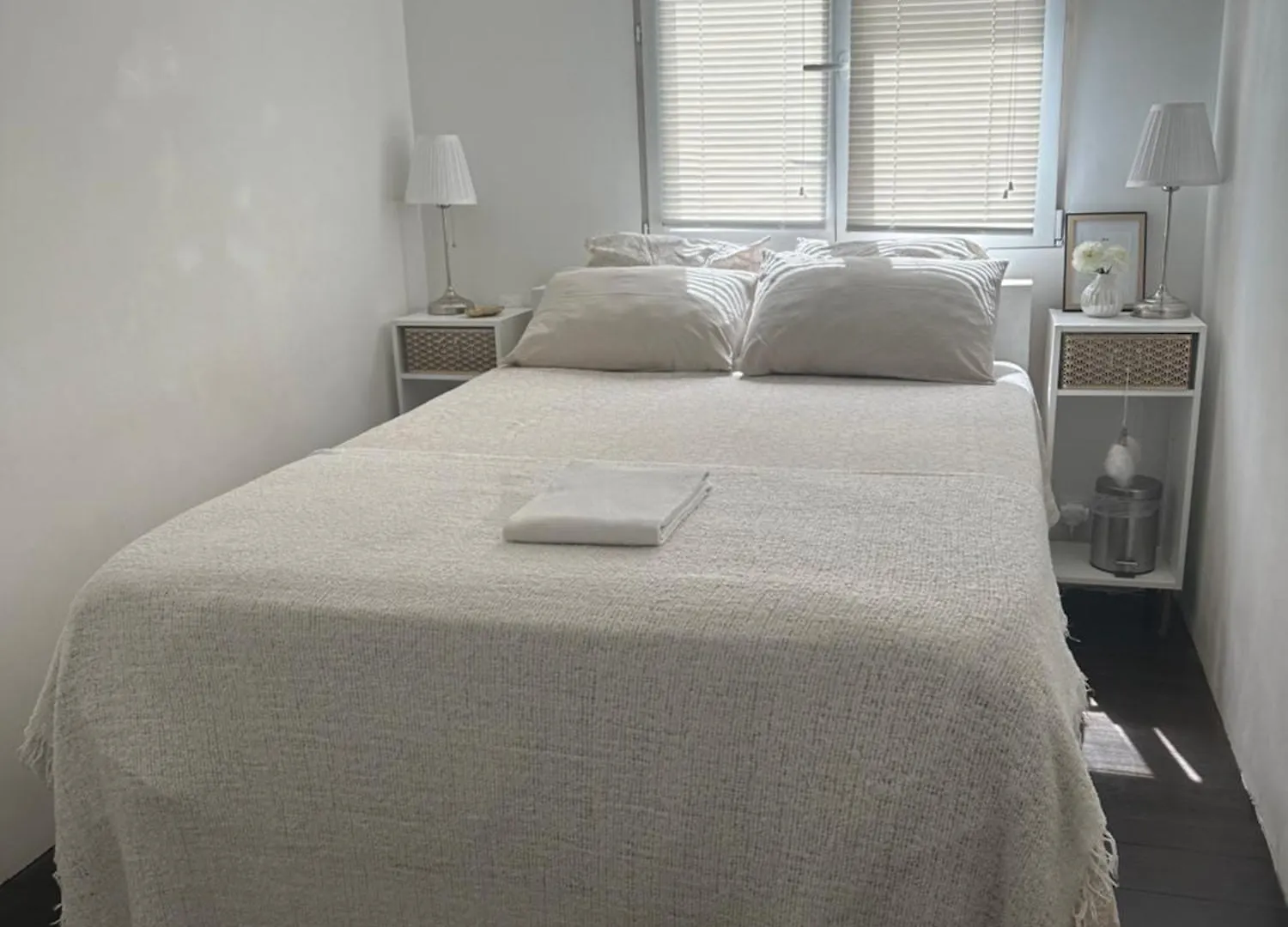 Homestay Résidence Sécurisée: Chambre Privée avec Parking et Accès Facile Nice France